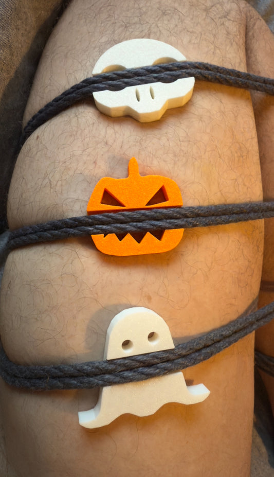 The Thorned Skull - Halloween Spiked Shibari