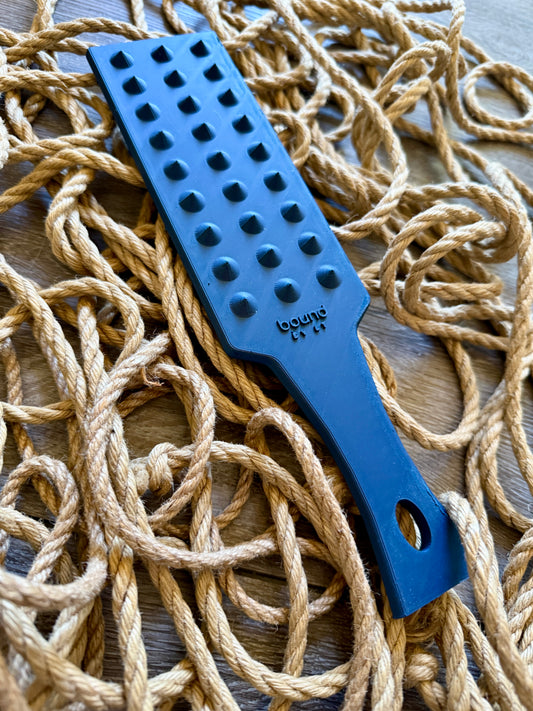 The Thorn - A Paddle with a Bite